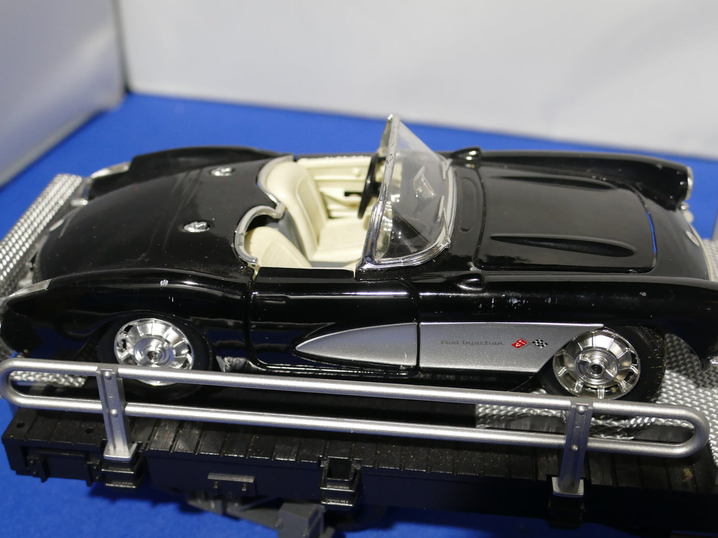 LGB 40596 Car Transporter with Muscle Cars (used)