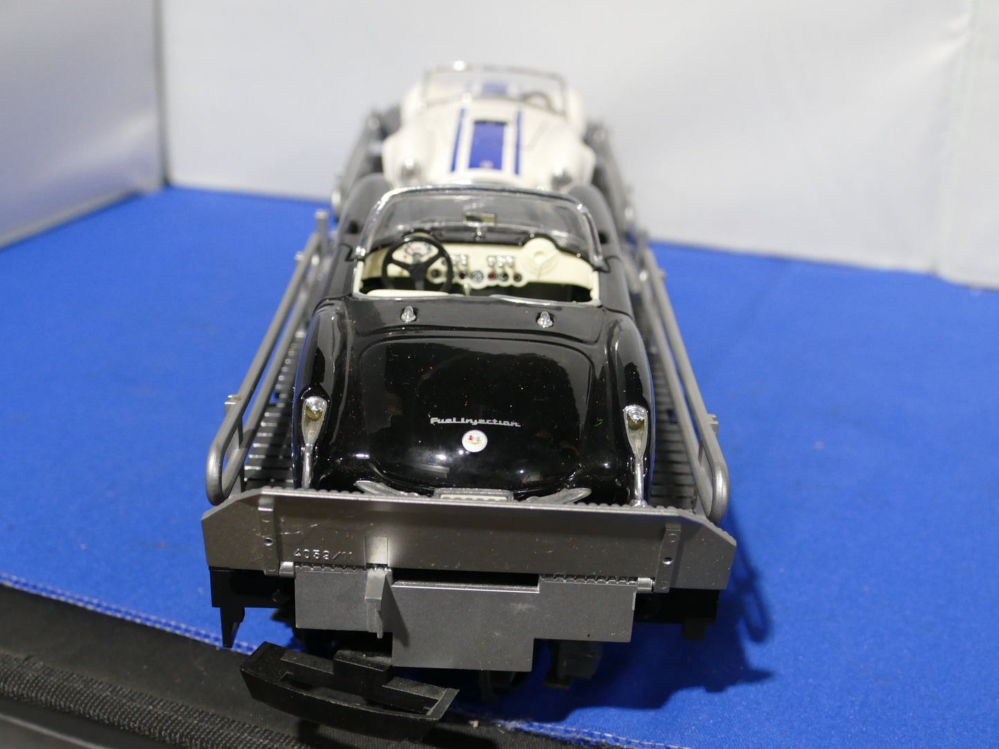 LGB 40596 Car Transporter with Muscle Cars (used)