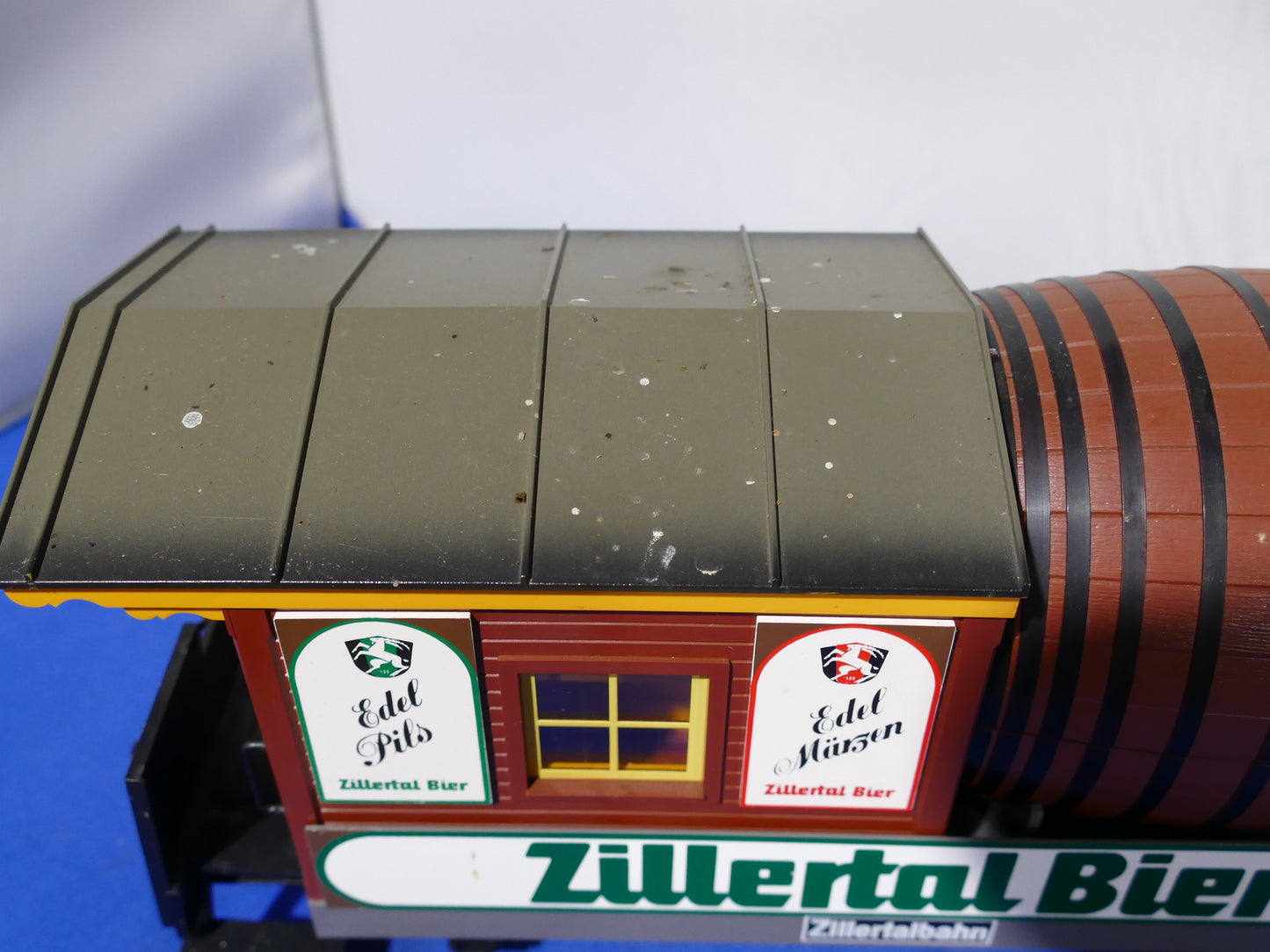 LGB 30420 Zillertal Beer Car (used)