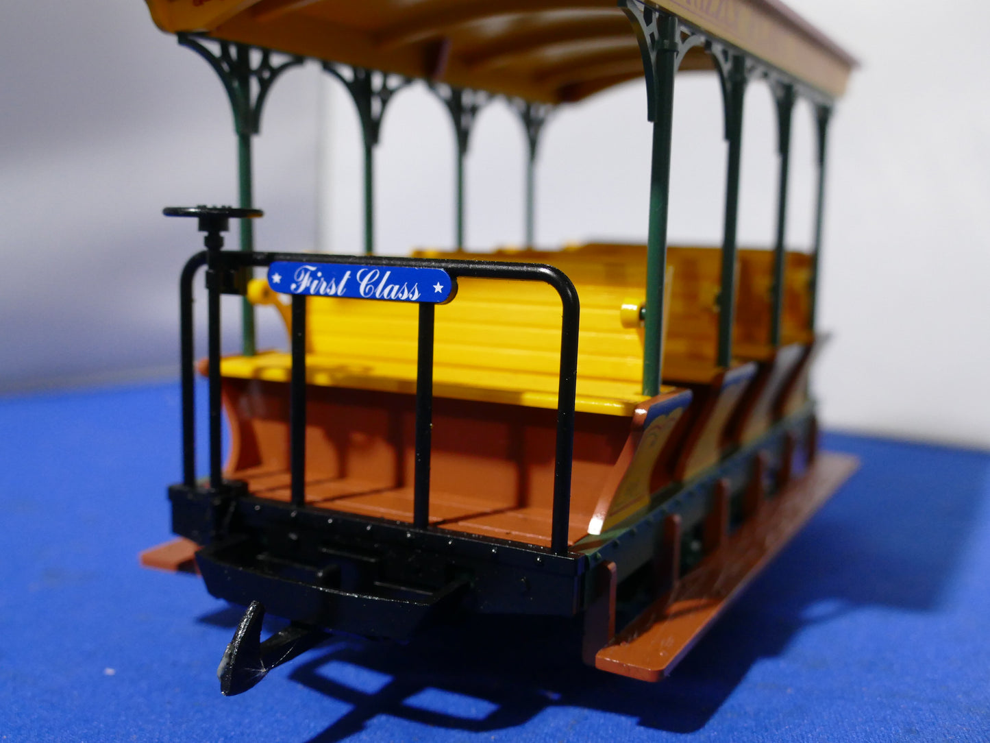 LGB 30431 Grizzly Flats Passenger Car (used)