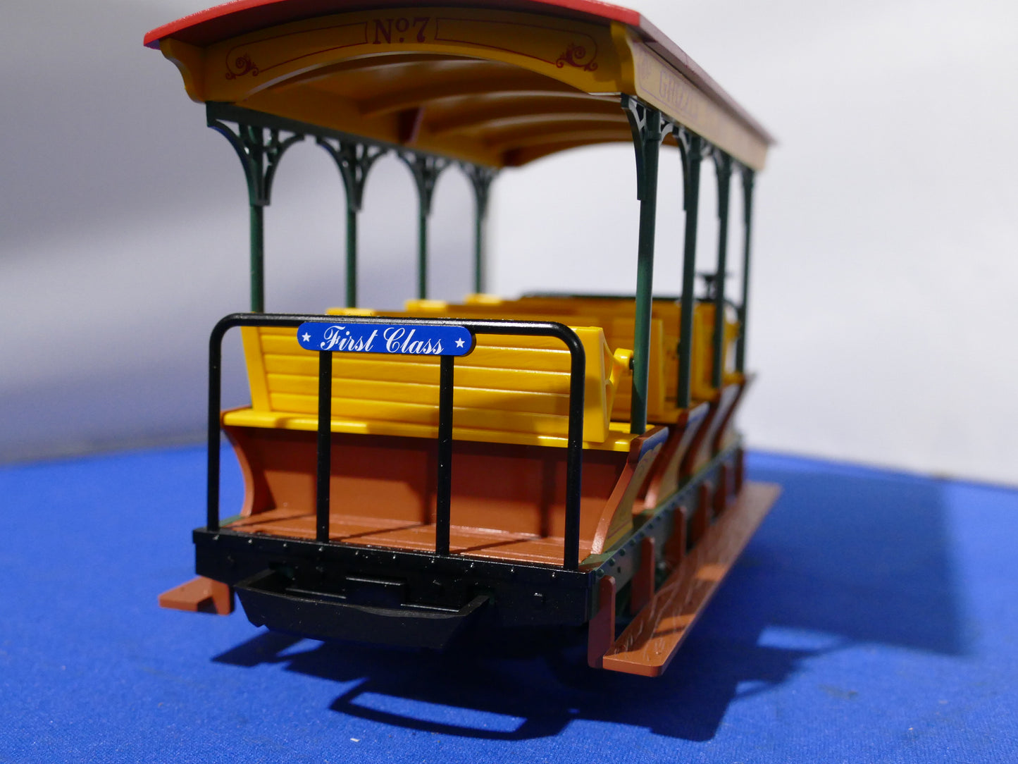 LGB 30431 Grizzly Flats Passenger Car (used)