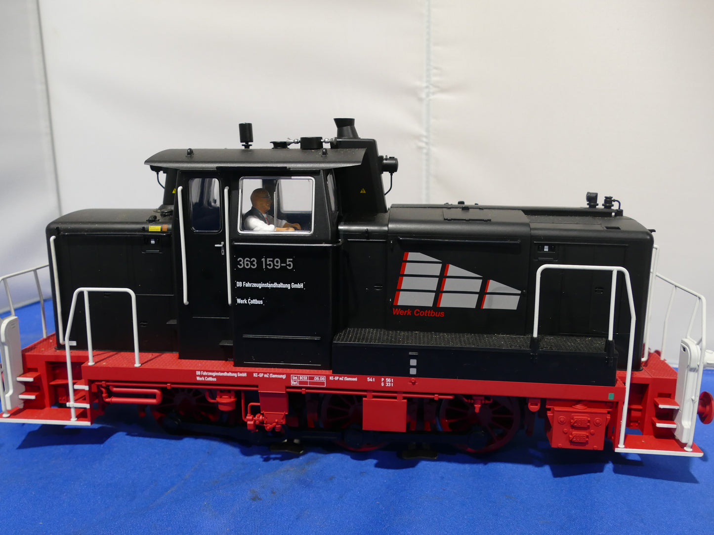 Piko 37524 Cottbus BR363 Switcher (used)