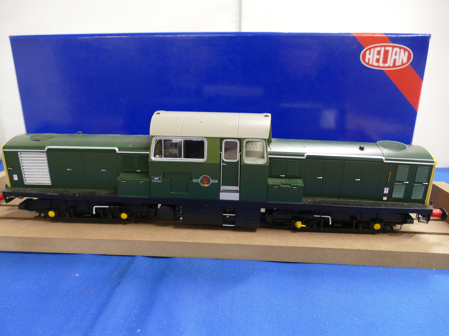 Heljan Gauge "O" Class 17 BR Green Diesel (used)