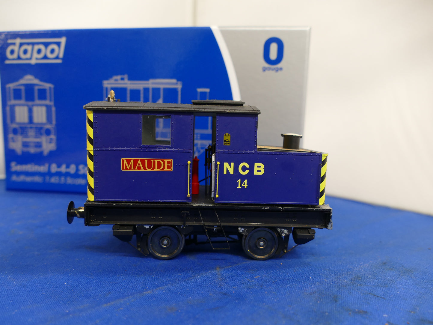 Dapol Gauge "O" Sentinel 0-4-0 Steam Shunter "Maude" (used)