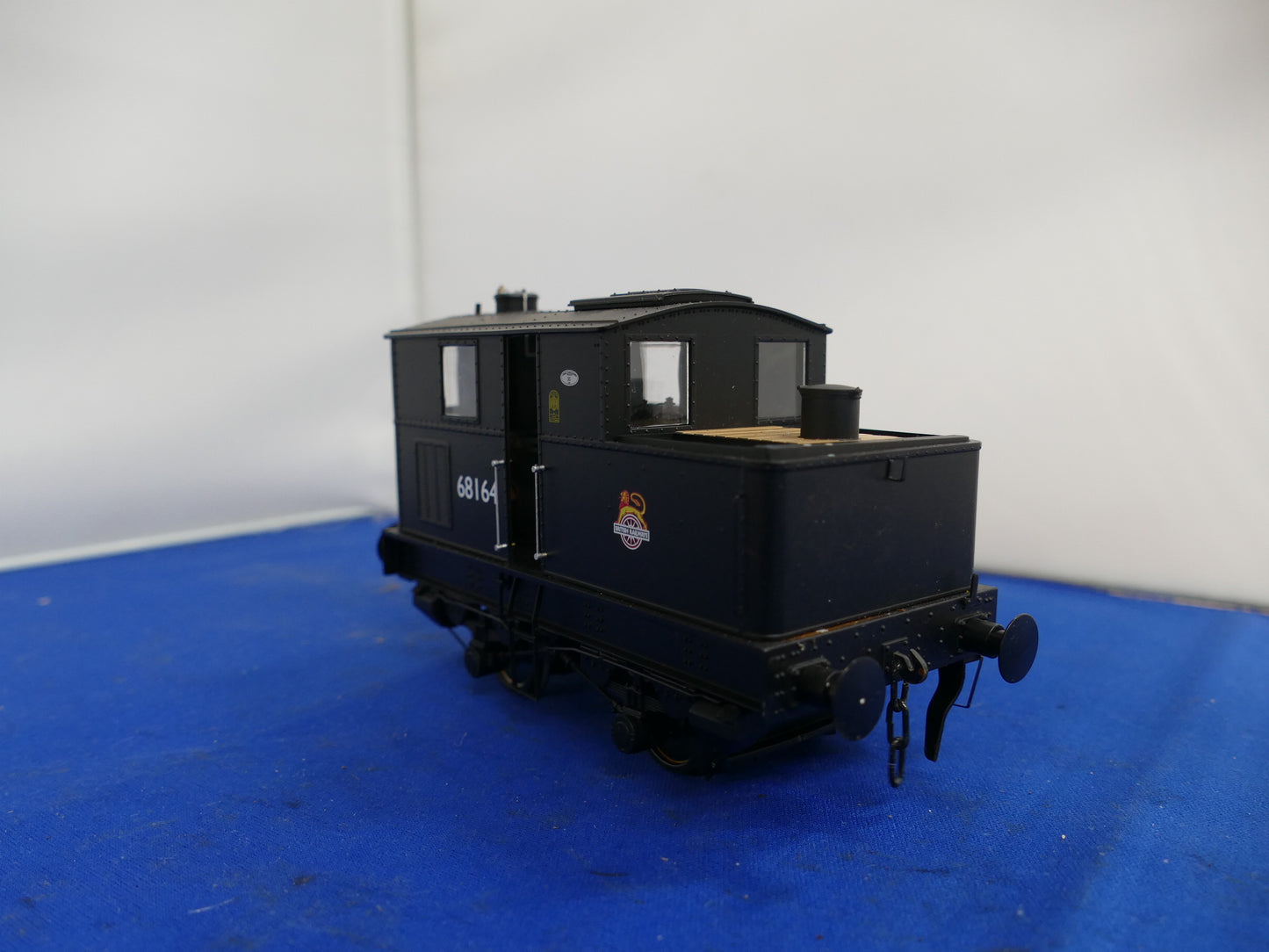 Dapol Gauge "O" Sentinel 0-4-0 4w 68164 in BR Black (used)