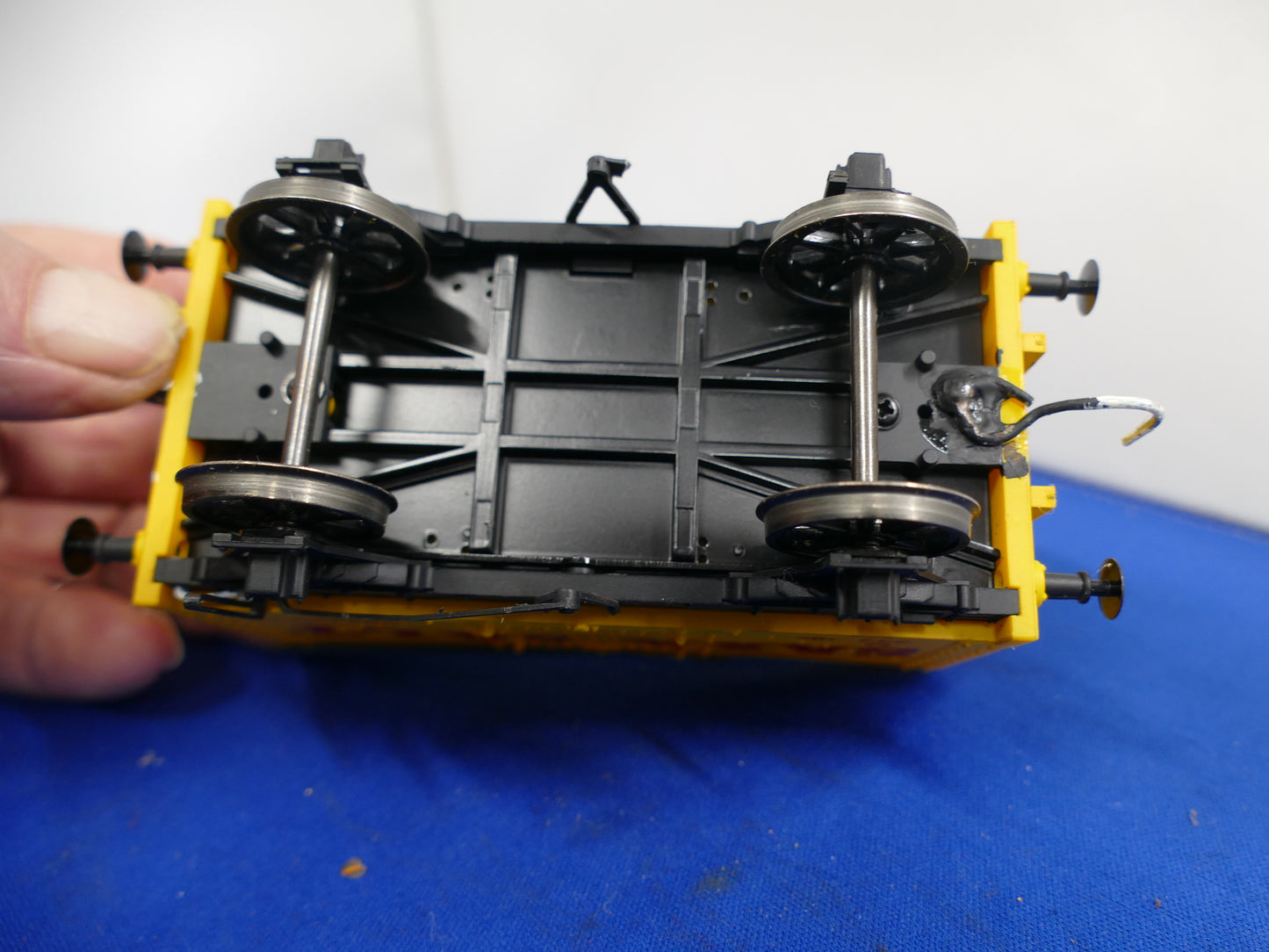 "O" Gauge Dapol Salt Van "Saxa Salt" (used)