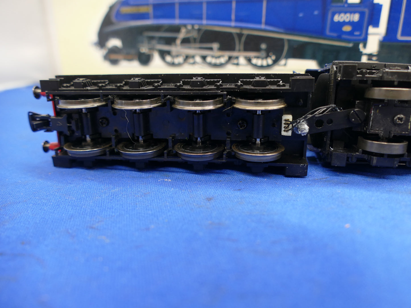 Hornby OO R2991XS BR A4 "Sparrow Hawk" (used)