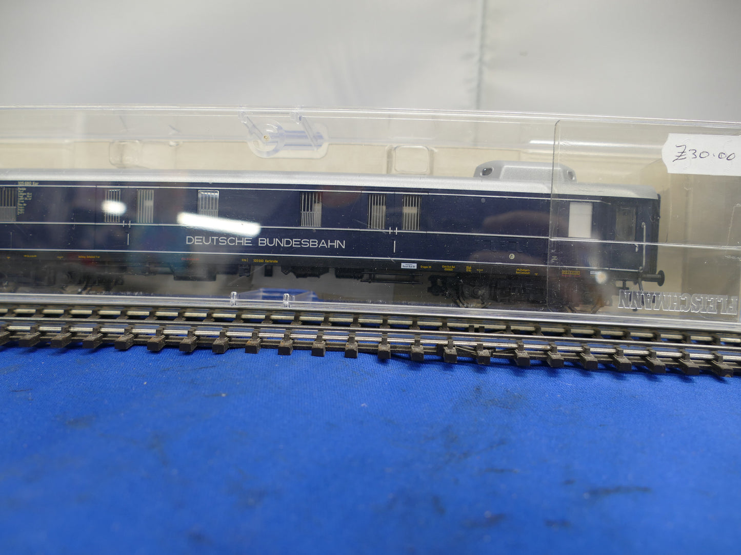 Fleischmann HO 5840 DB Passenger Car 2nd (used)