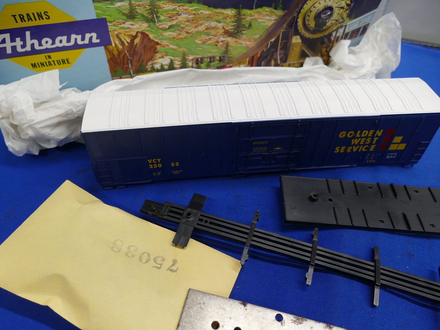 Athearn HO - 57' Reefer Kit (used)