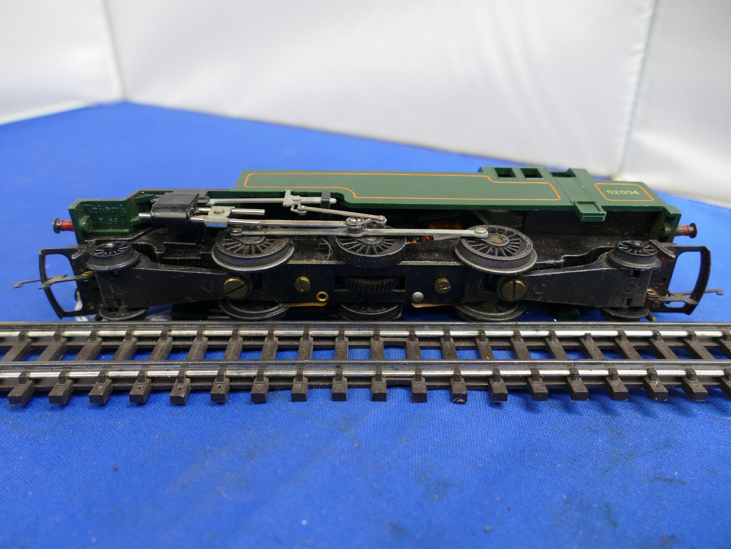 Hornby OO (Tri-ang) R59 Steam Loco (used)