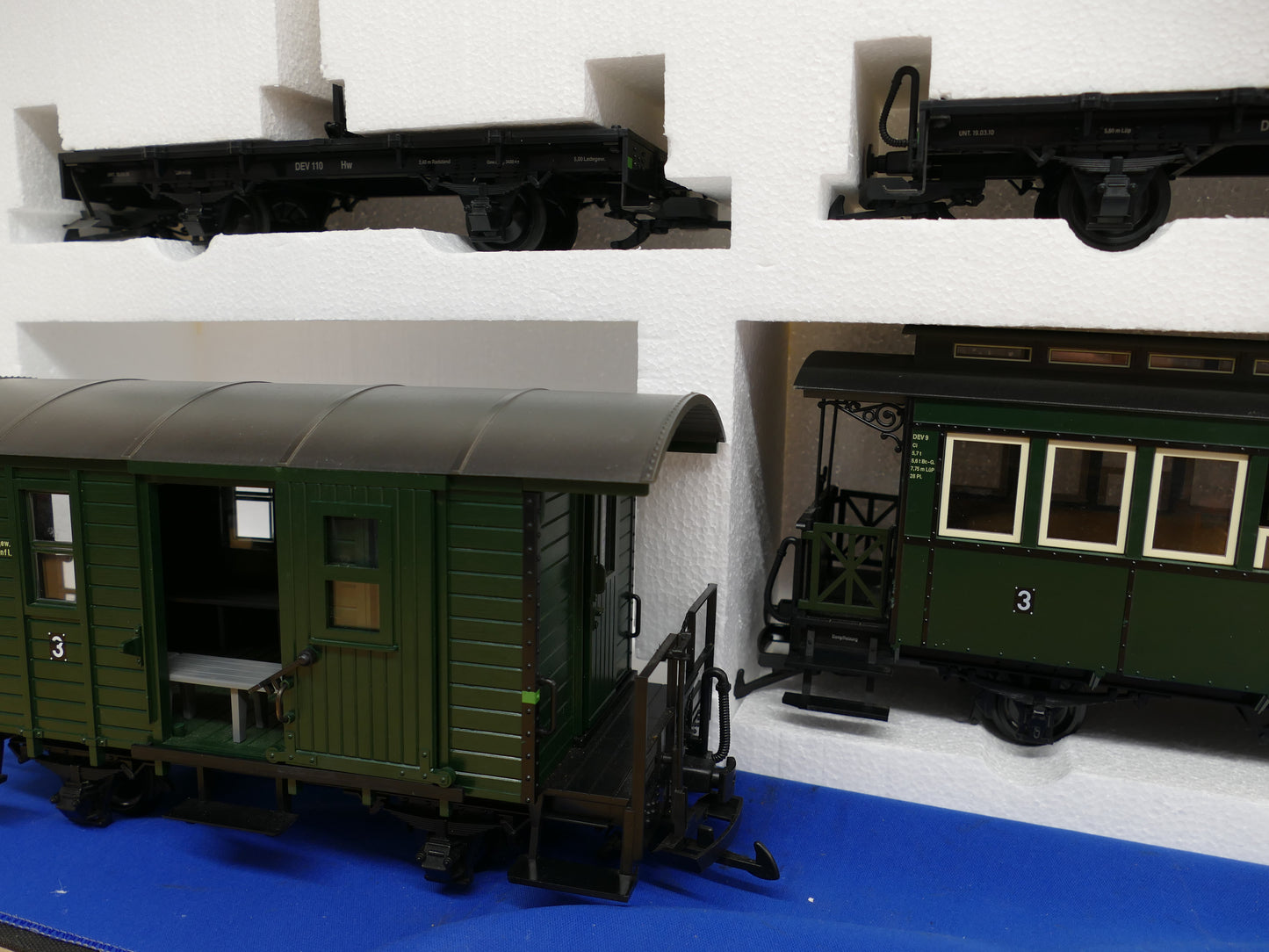 LGB 49390 DEV Wagon Set (used)
