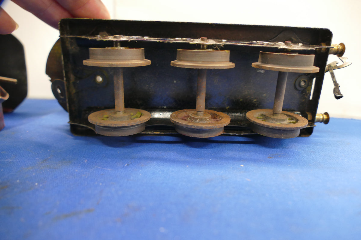 Bowman O Gauge Loco & Tender LMS