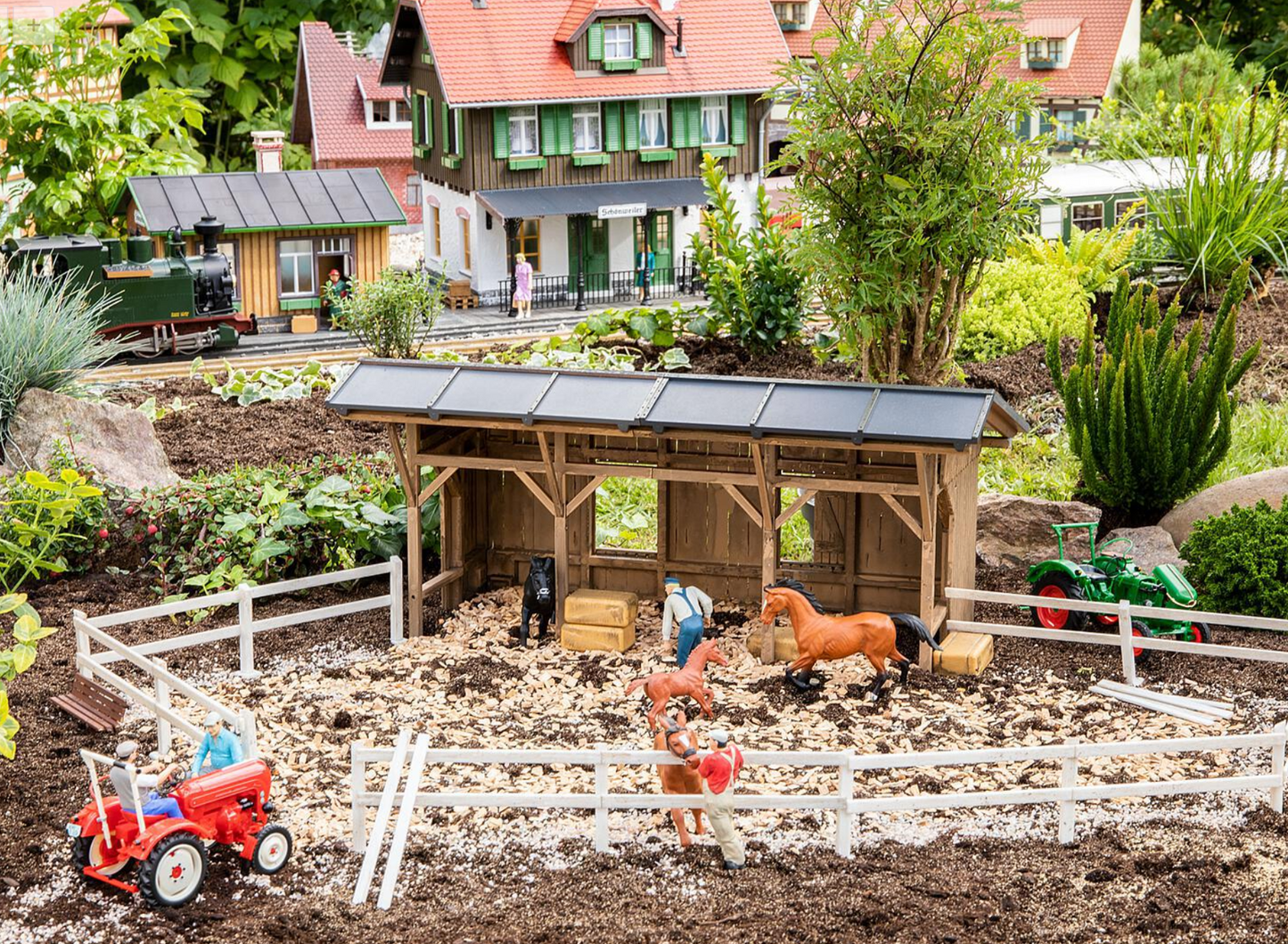 POLA Horse Shelter with Paddock Fence- 331146