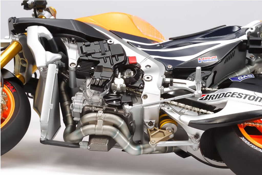 TAMIYA 1/12 Repsol Honda RC213V 2014 Model Kit