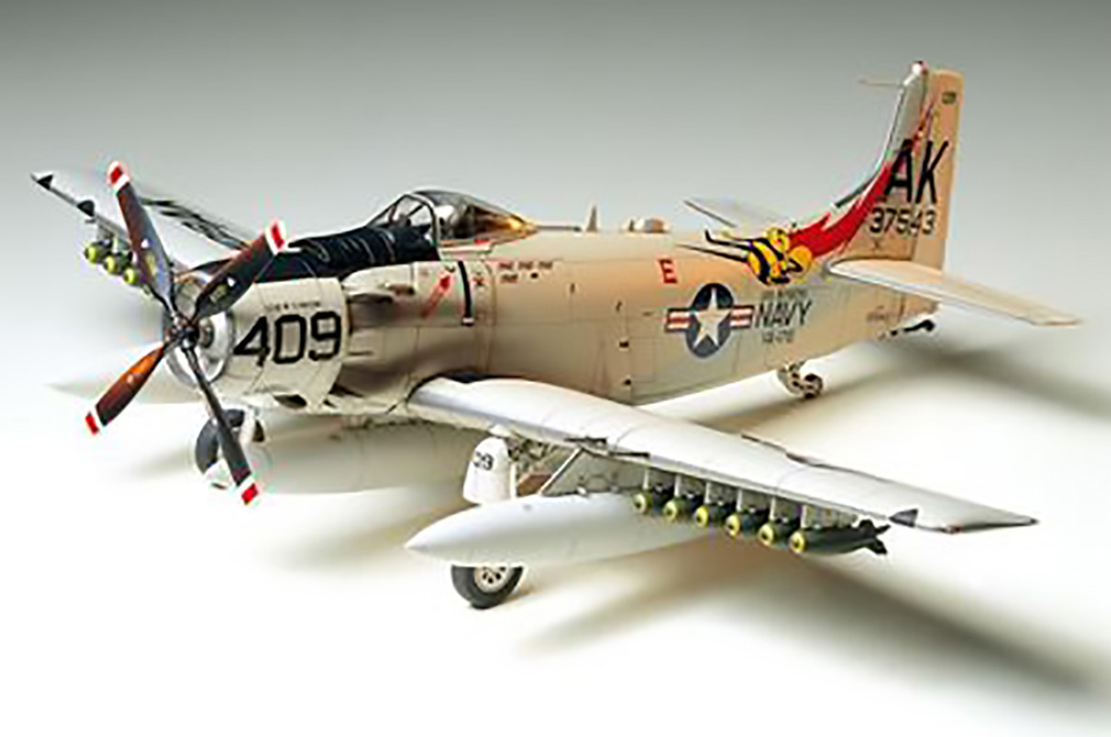 TAMIYA 1/48 DOUGLAS SKYRAIDER AD-6 (A-1H)