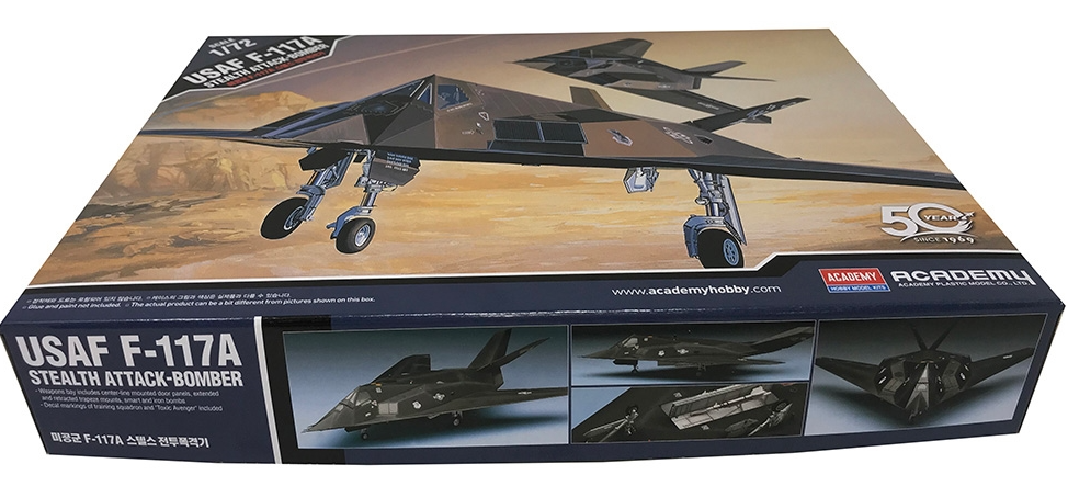 Academy 1:72 US Air Force F-117A Nighthawk Stealth Attack Aircraft