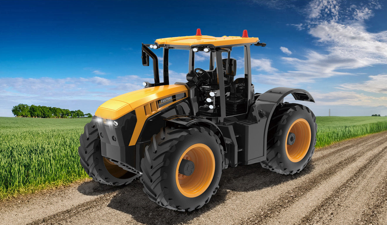 1:24 JCB RC Farm Tractor. E682-003