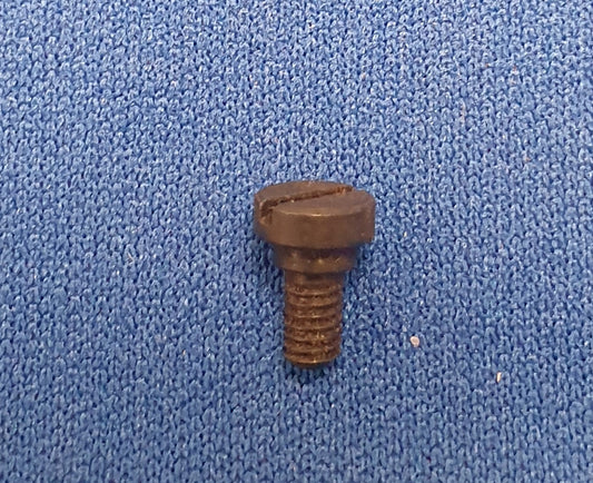 RL088 Shoulder screw for tender bar.