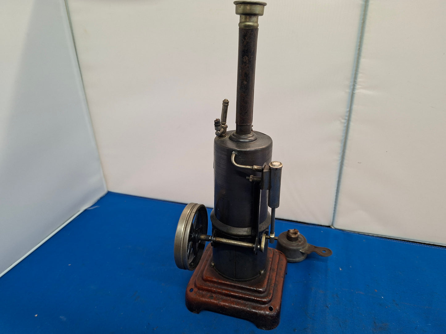Marklin Verticle Live Steam Engine (used)