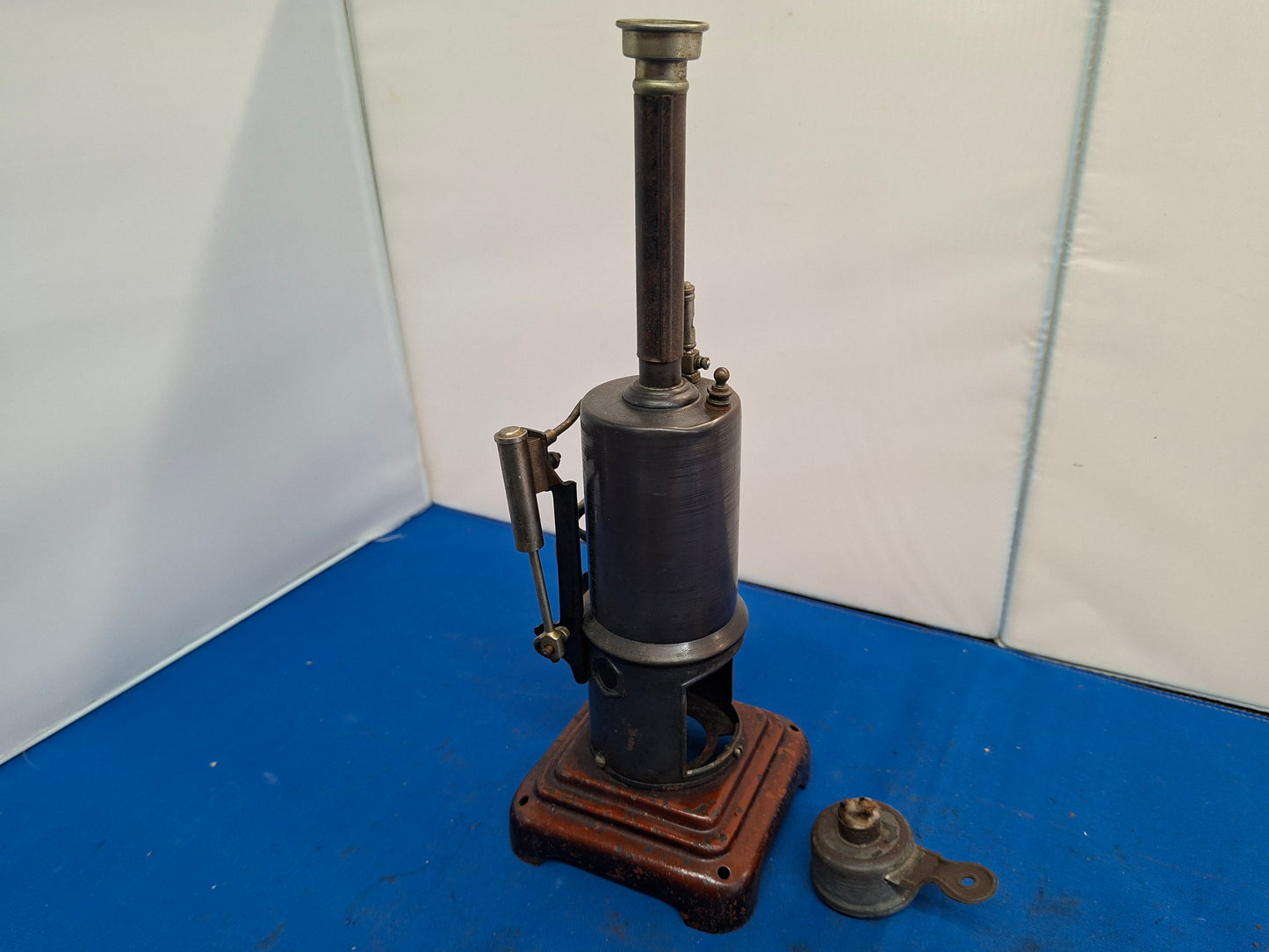 Marklin Verticle Live Steam Engine (used)