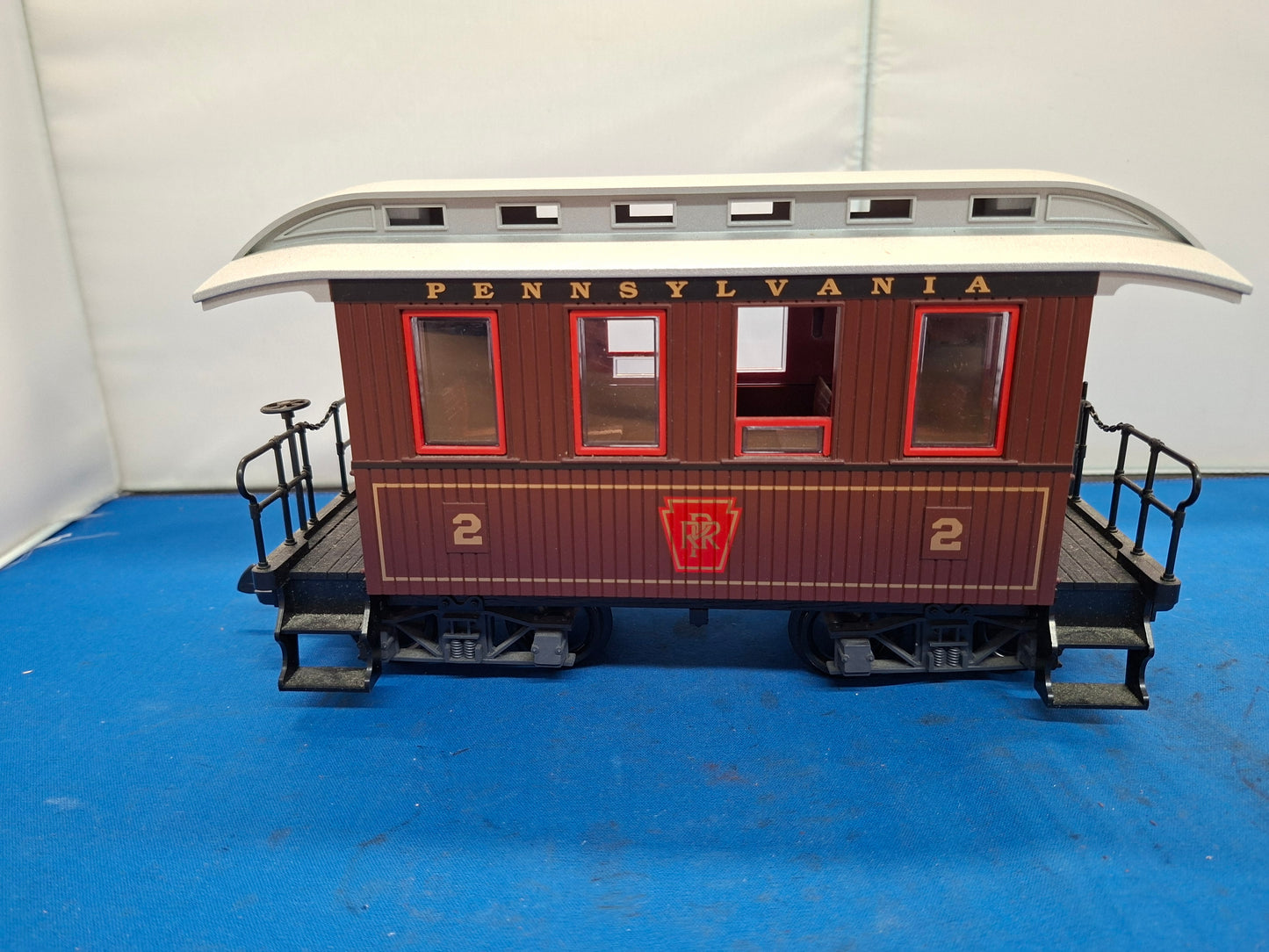 LGB  PRR 8 wheel Coach 2nd (used)