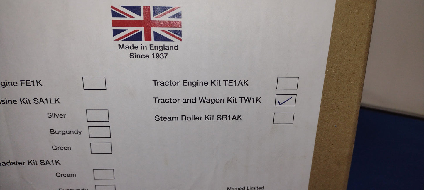 Mamod Steam Tractor & Wagon Kit - TW1K
