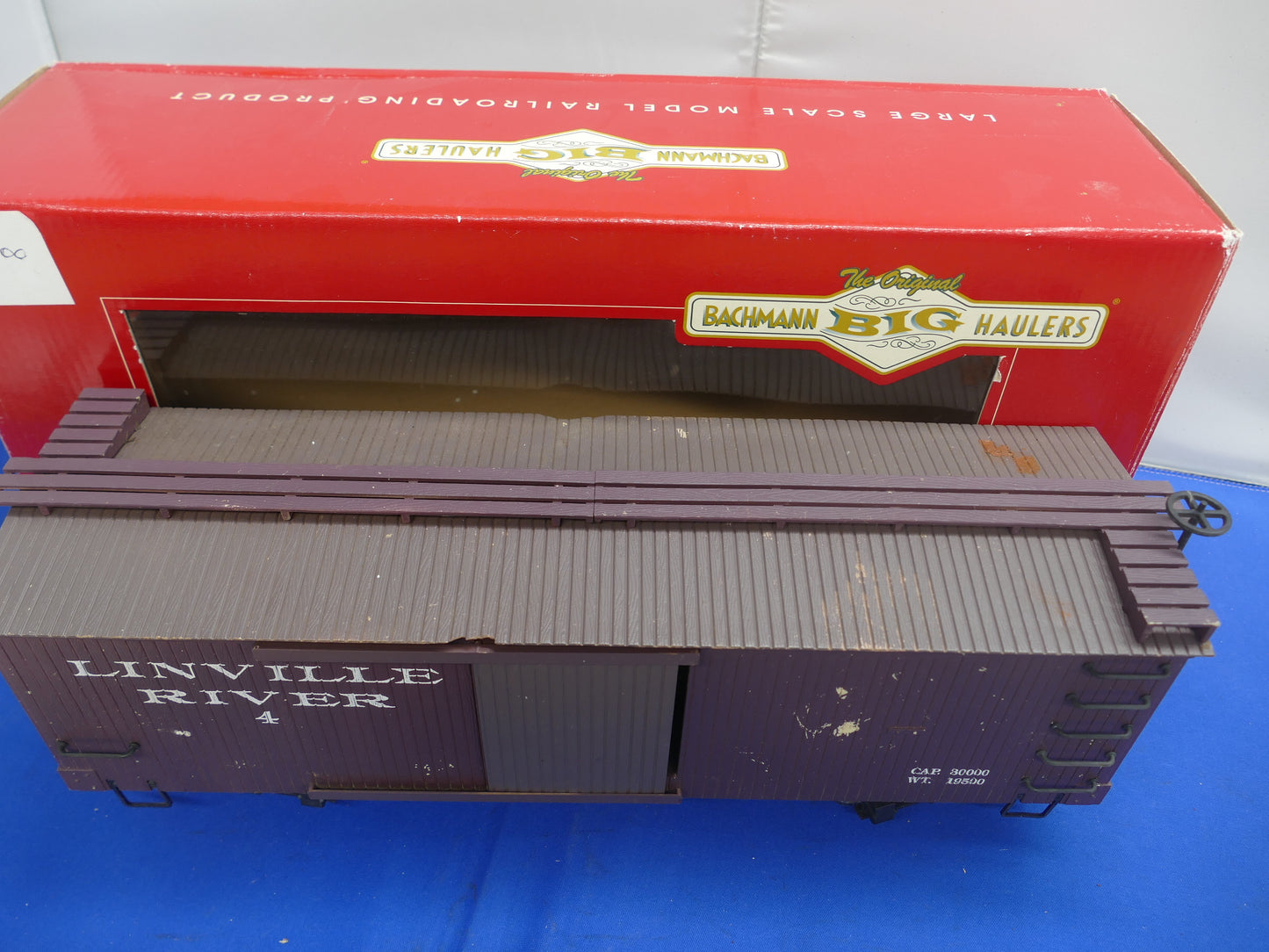 Bachmann - 93321 Linville River No4 Box Car (Used)