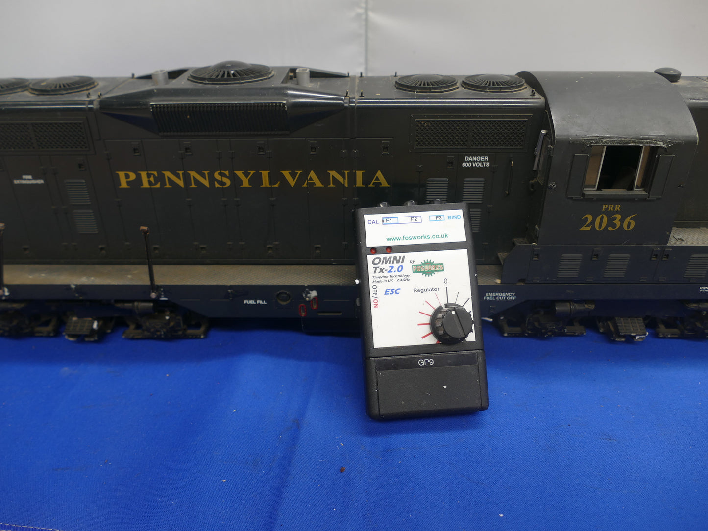 USA Trains GP9 Pennsylvania Radio Control (Used)