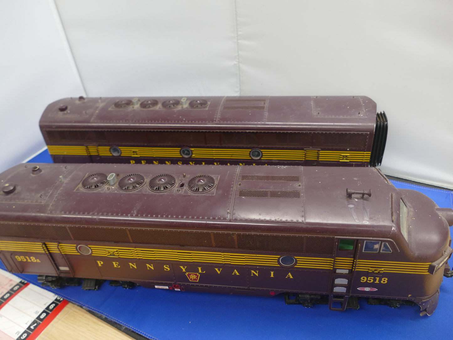 USA Trains Pennsylvania twin unit ERMD F3A & F3B (Used)