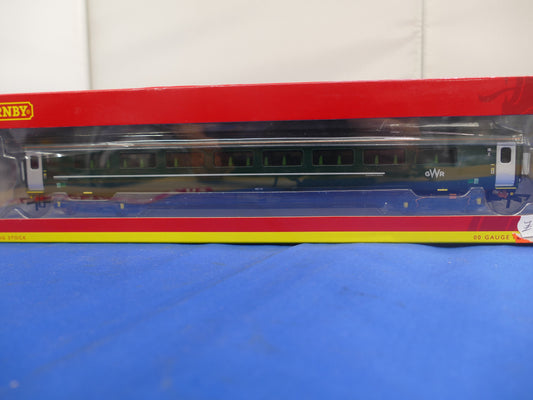 Hornby OO R4915B GWR Coach (Used)