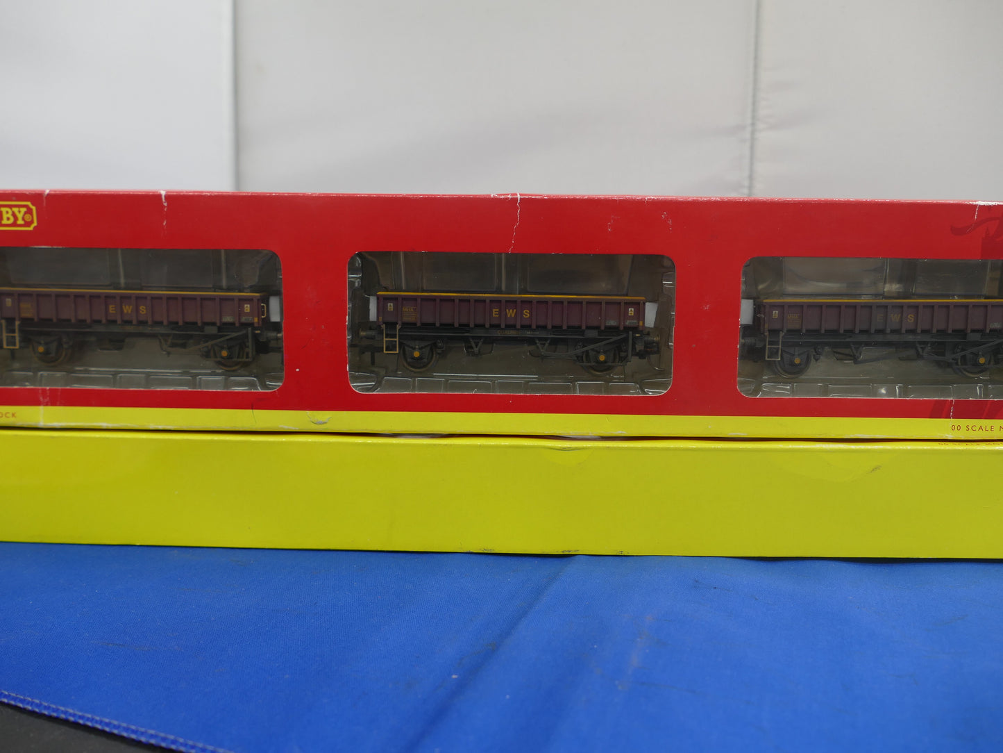 Hornby OO R6225A Open Box Wagons (Used)