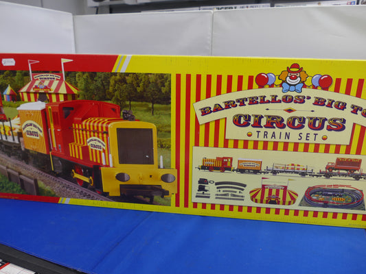 Hornby R1107 Bartellos' Big Top Circus Train Set (Used)