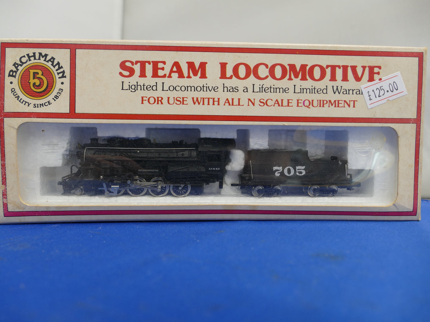 N Gauge Bachmann 2-8-0 Steam Loco (Used)