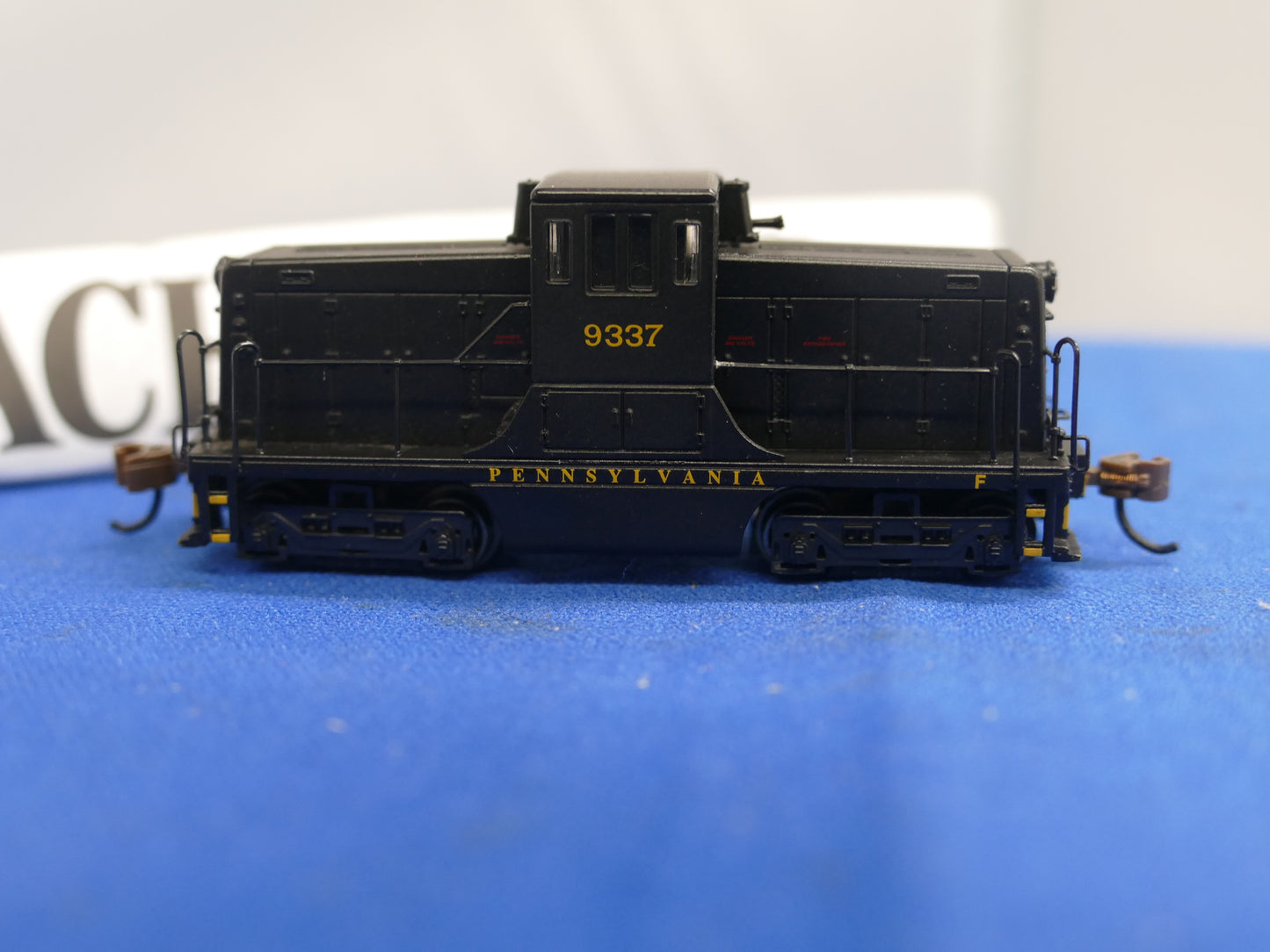 Bachmann 81853 44 Ton DCC Switcher (Used)