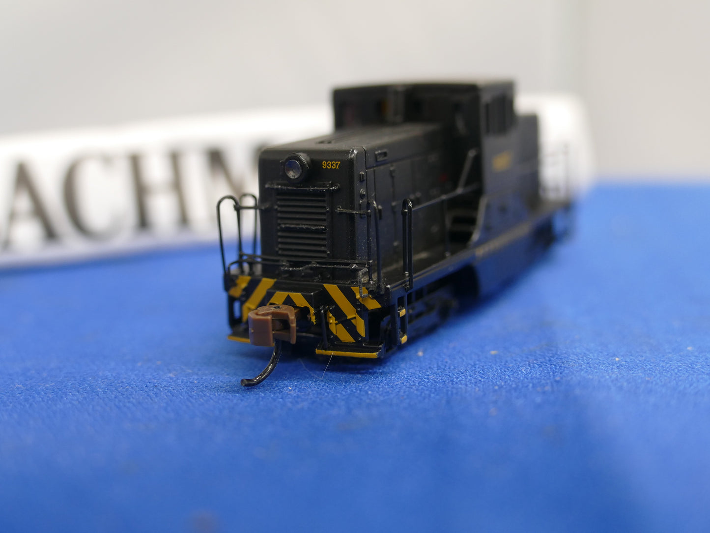Bachmann 81853 44 Ton DCC Switcher (Used)