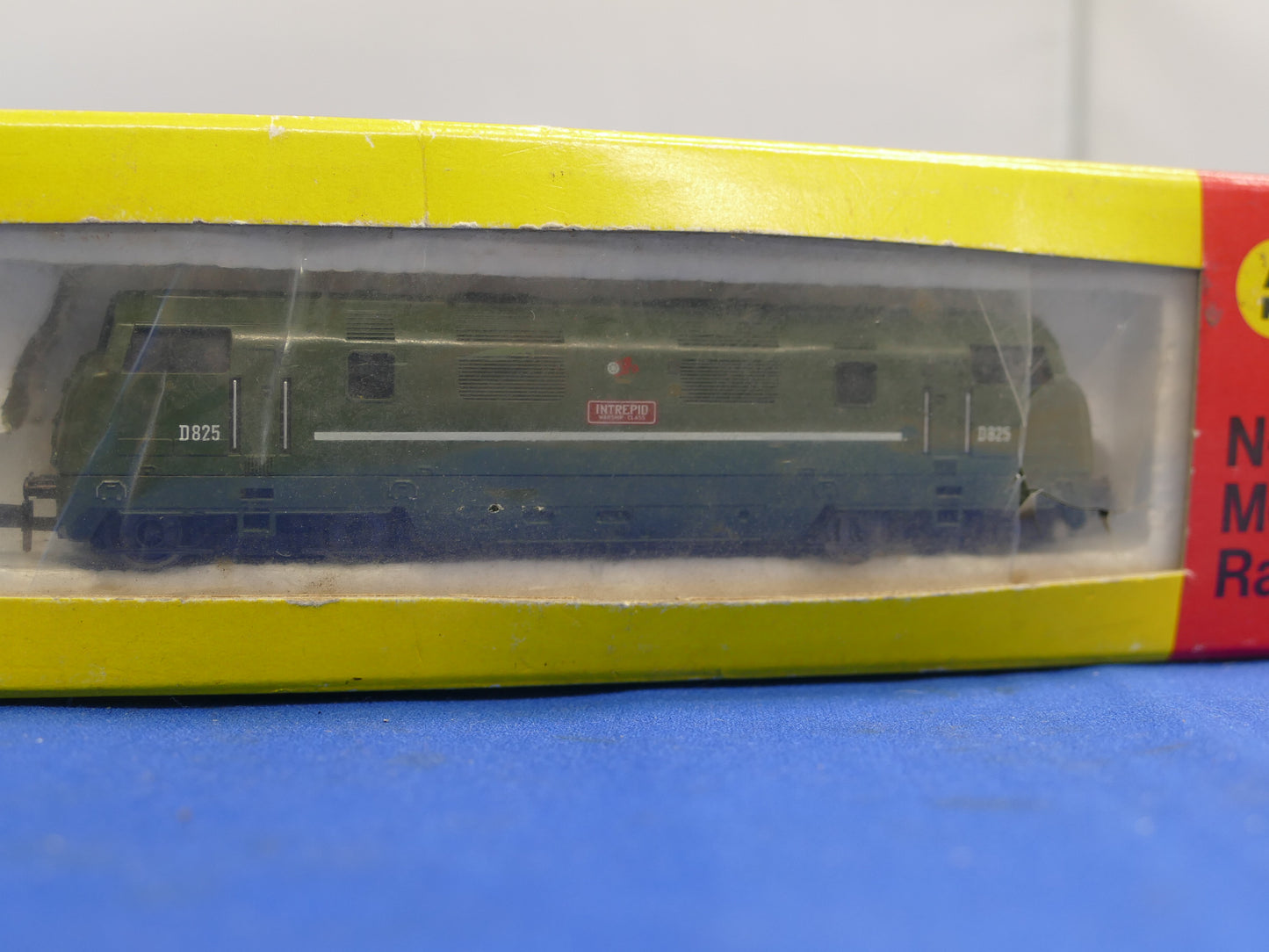 Minitrix N 206 Diesel Loco (Used)