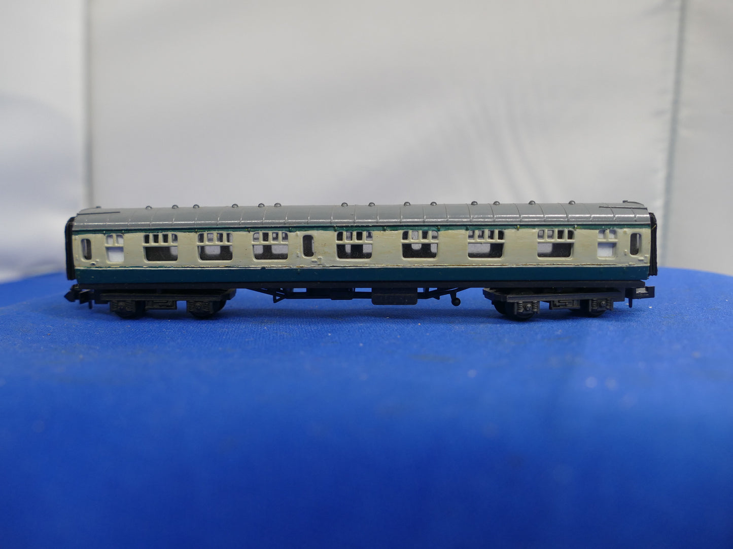 Minitrix BR Coach N303 (used)
