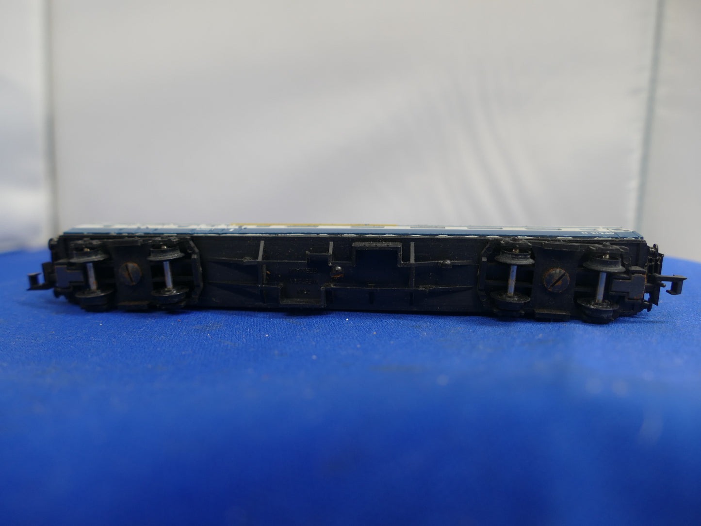 Minitrix BR Coach N30* (used)