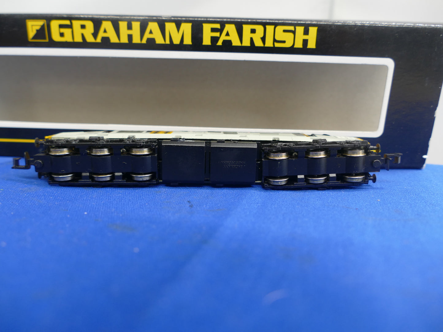 Graham Farish N Gauge 371-467 Class 37 Diesel (used)