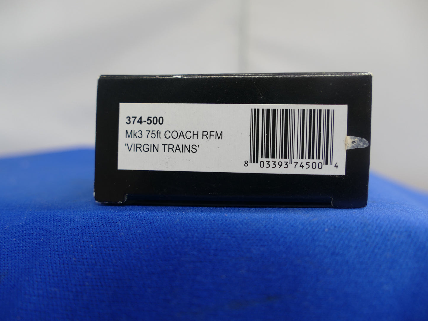 Graham Farish N Gauge 374-500 75ft MK3 Coach (used)