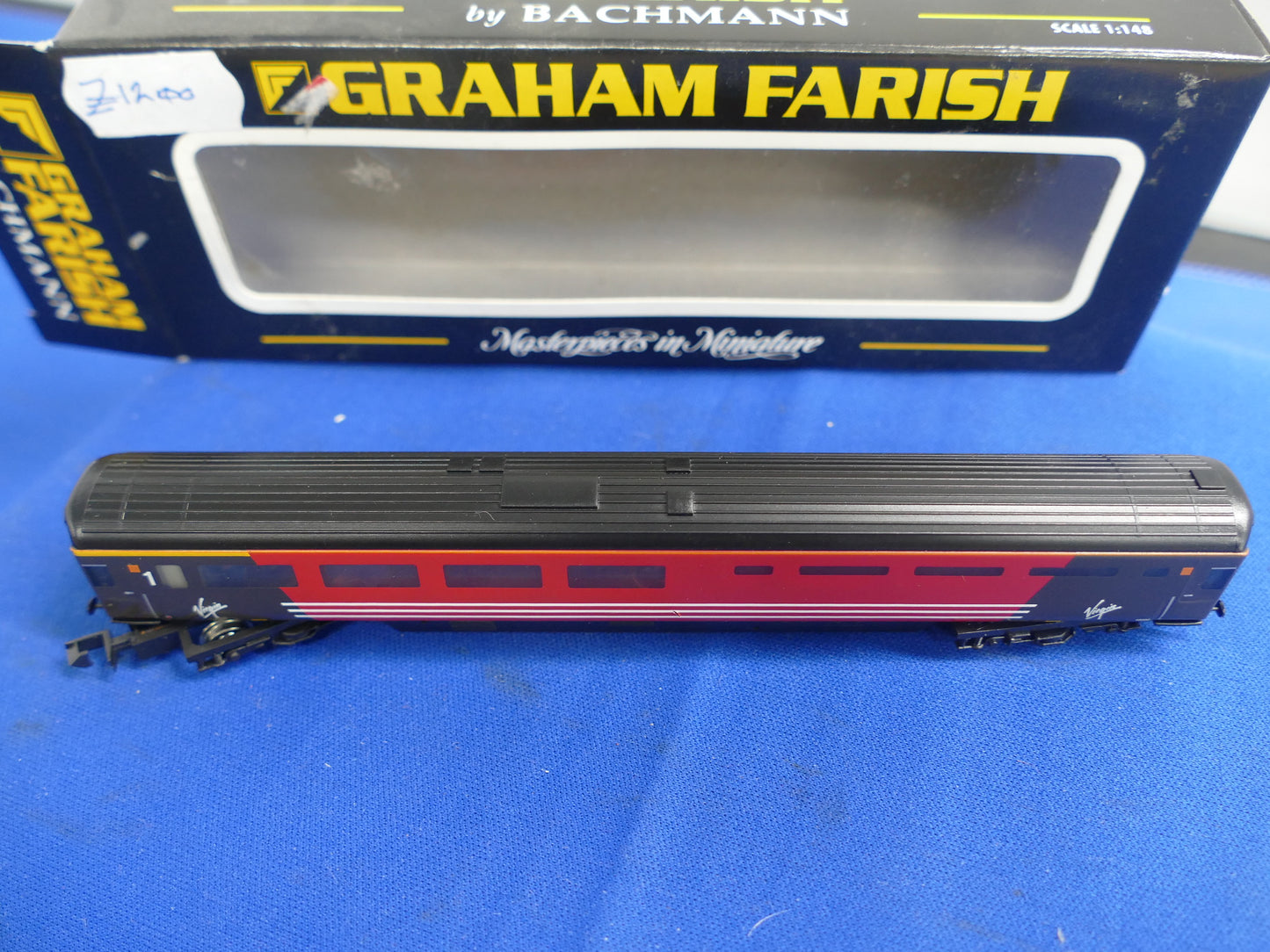 Graham Farish N Gauge 374-500 75ft MK3 Coach (used)