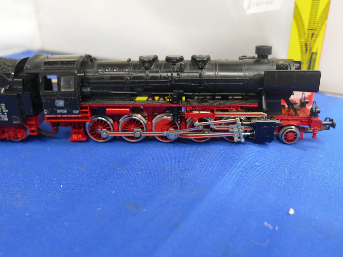 Fleischmann HO 4175 Steam 2-10-0  (used)