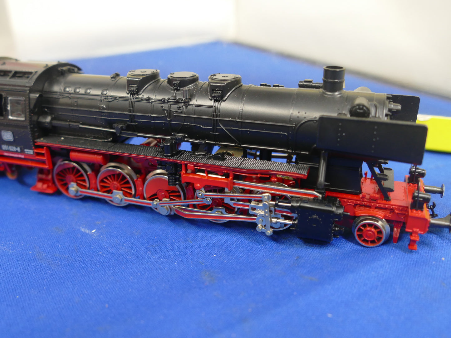 Fleischmann HO 4805 Steam 2-10-0  (used)