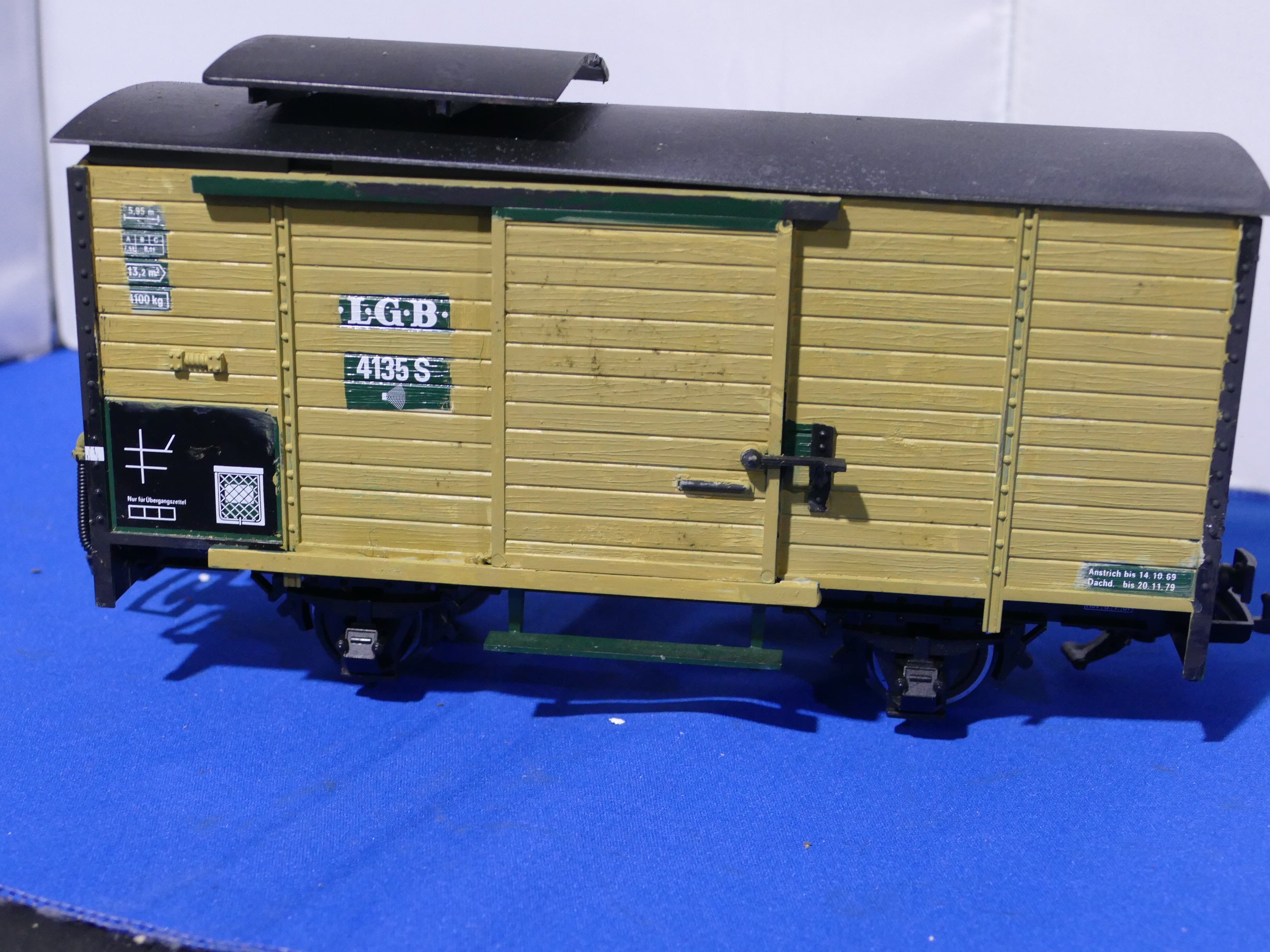 LGB 41352 Box Van with Sound decoder (used) – Tony Green Steam Models