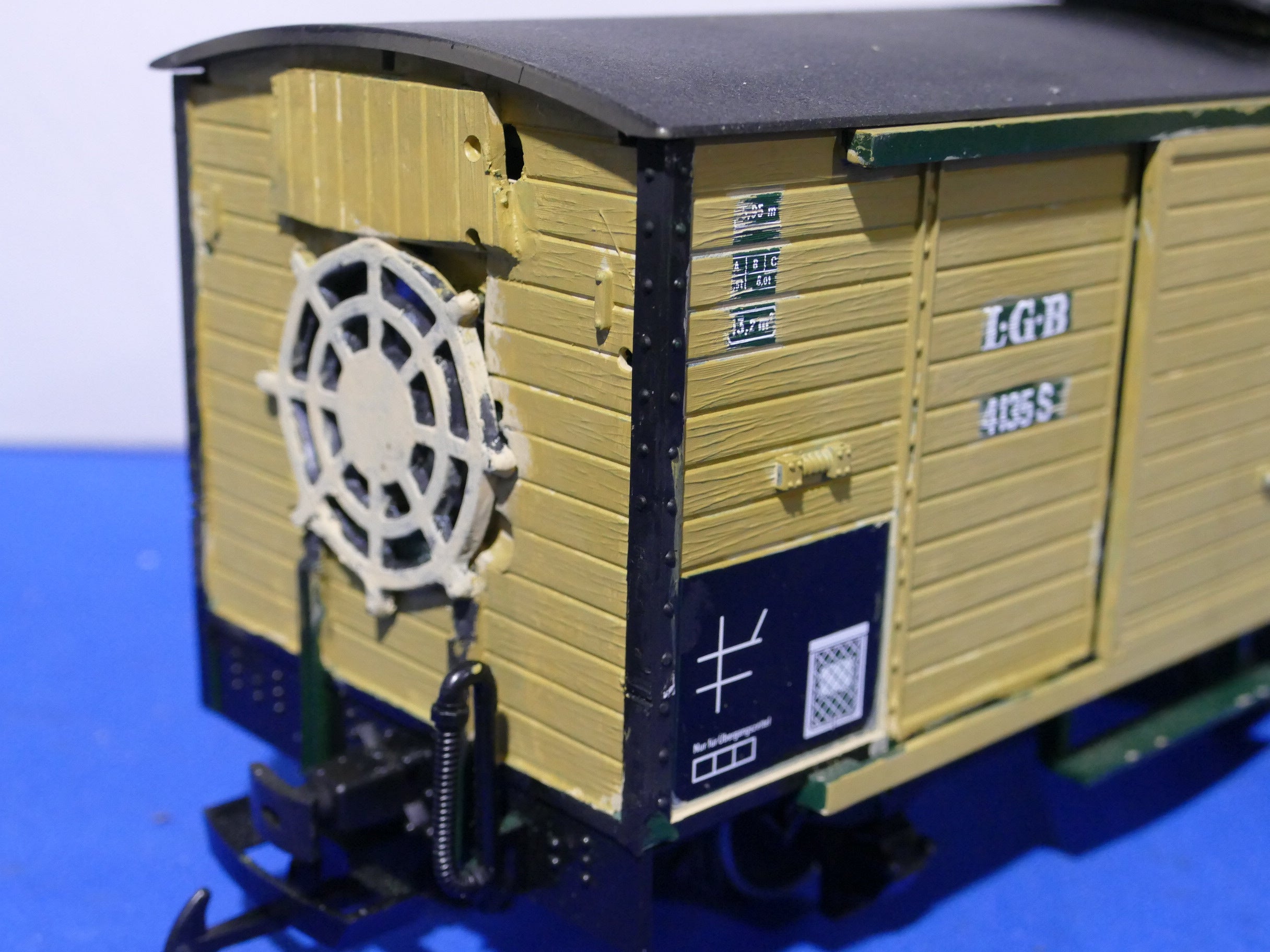 LGB 41352 Box Van with Sound decoder (used) – Tony Green Steam Models
