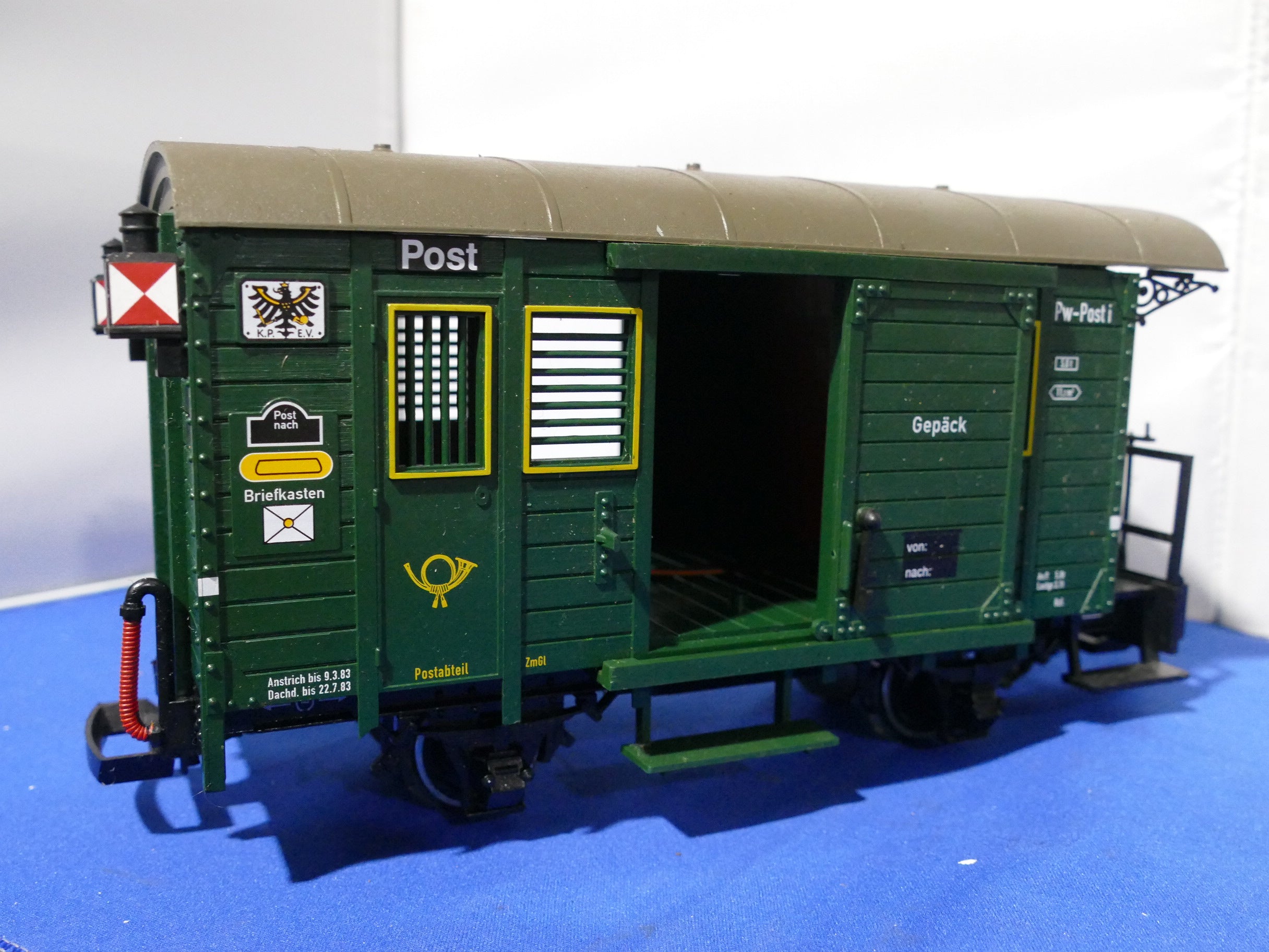 LGB 32190 Baggage / Mail Van (used) – Tony Green Steam Models