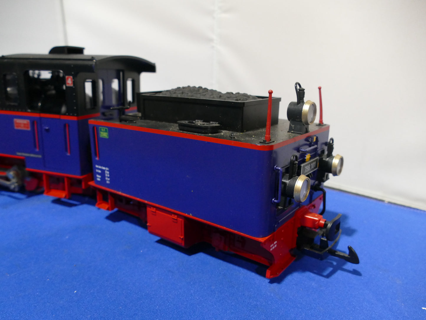 LGB G Scale - 24266 Nicki & Frank S Loco with Tender (used)