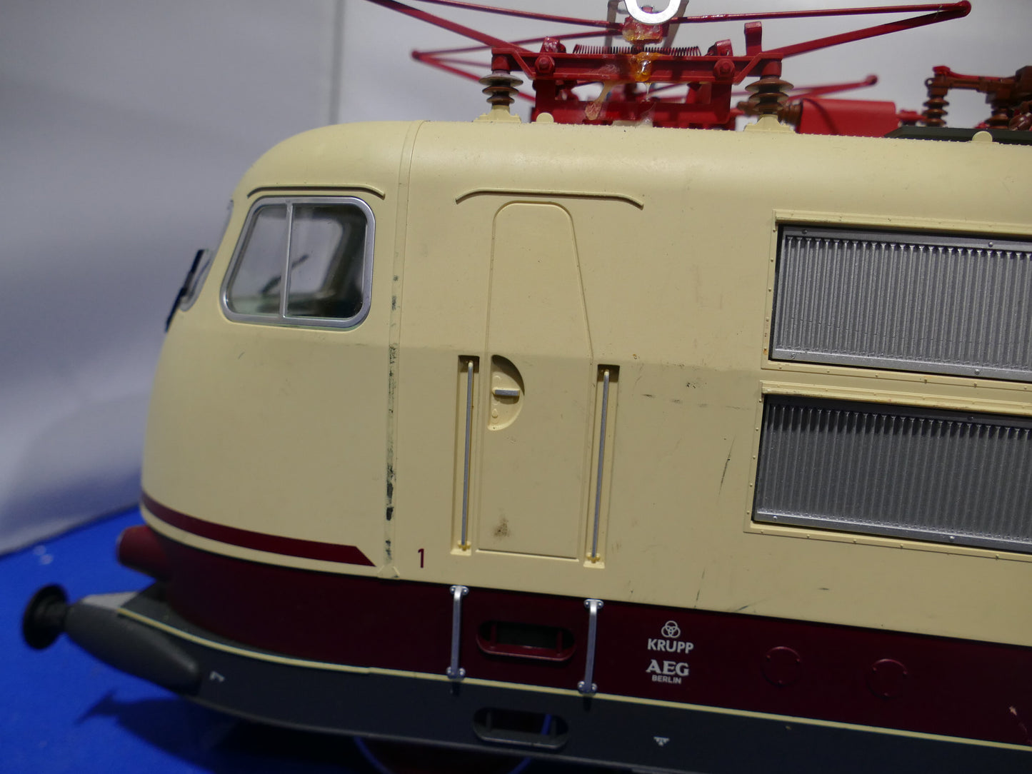 Piko 37440 DB BR103 Diesel Loco (used)