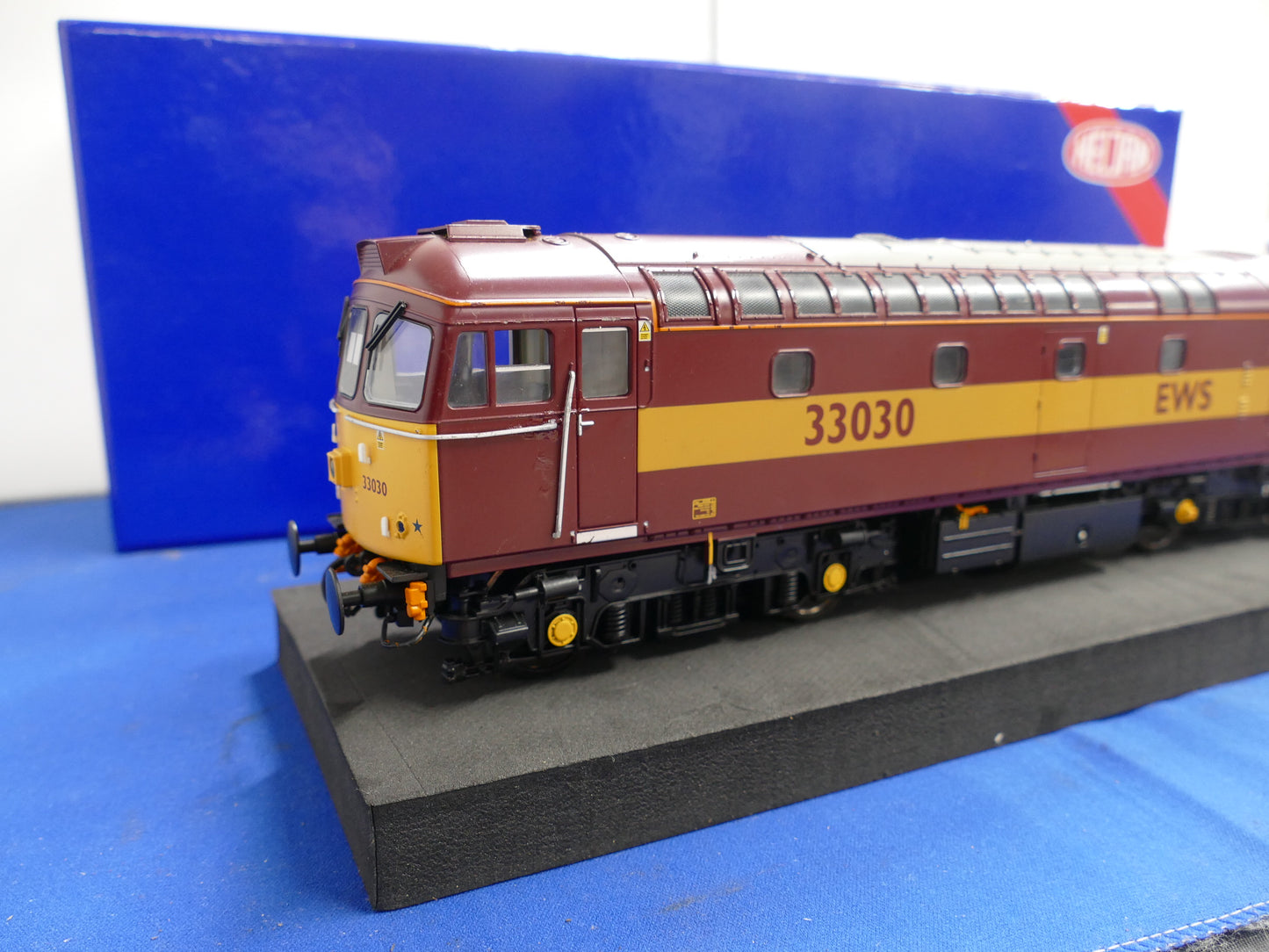 Heljan Gauge "O" Class 33 V3 EWS Diesel (used)