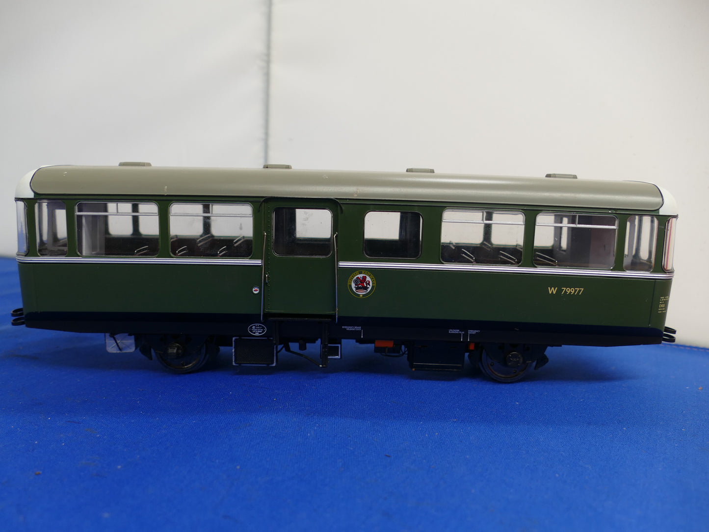 Heljan Gauge "O" AC Cars Railbus in BR Green (used)